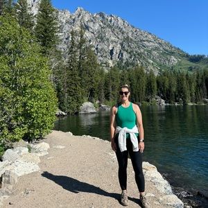 Meet your Posher, Mackenzie